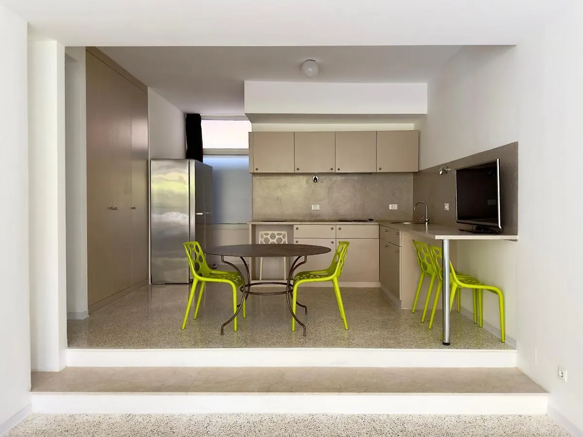 Grand Apartment Navigli Milan 0*,